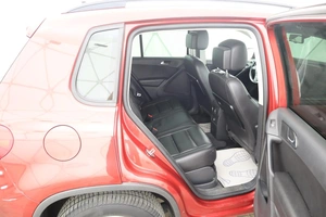 Внедорожник Volkswagen Tiguan 2011 года, 1560000 рублей, Обнинск