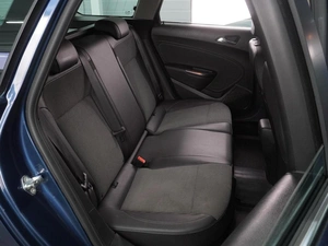 Универсал Opel Astra 2012 года, 1063000 рублей, Воронеж