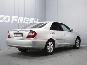 Седан Toyota Camry 2002 года, 680000 рублей, Омск