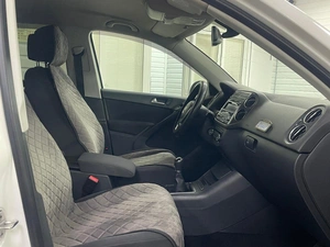 Внедорожник Volkswagen Tiguan 2013 года, 1299000 рублей, Ачинск