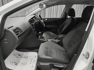 Хетчбэк Volkswagen Golf 2015 года, 1250000 рублей, Красноярск
