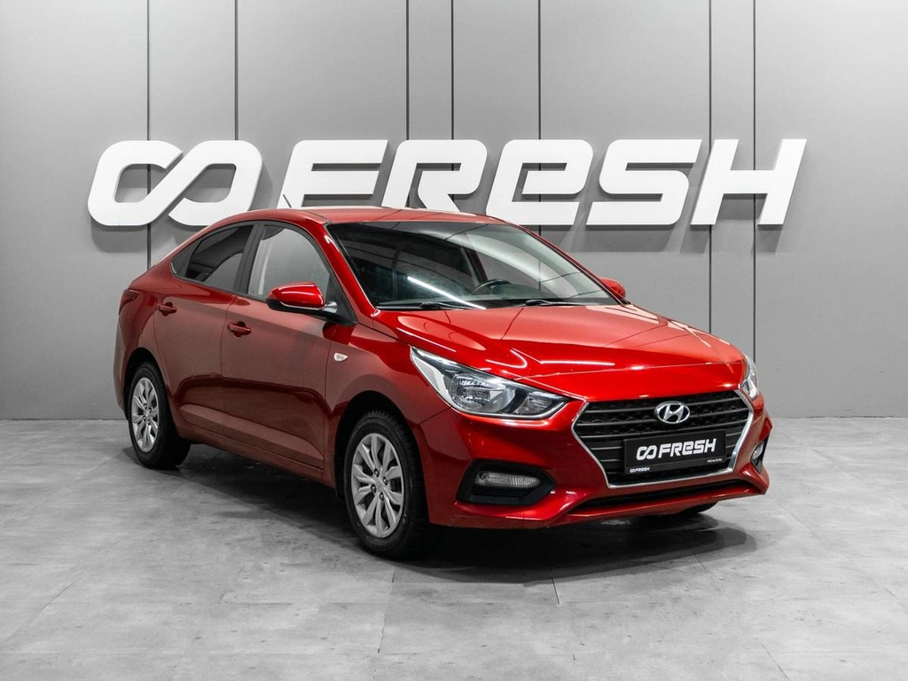 Седан Hyundai Solaris 2017 года, 1300000 рублей, Тюмень