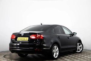 Седан Volkswagen Jetta 2013 года, 959000 рублей, Пермь