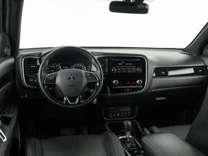 Внедорожник Mitsubishi Outlander 2021 года, 2593055 рублей, Москва