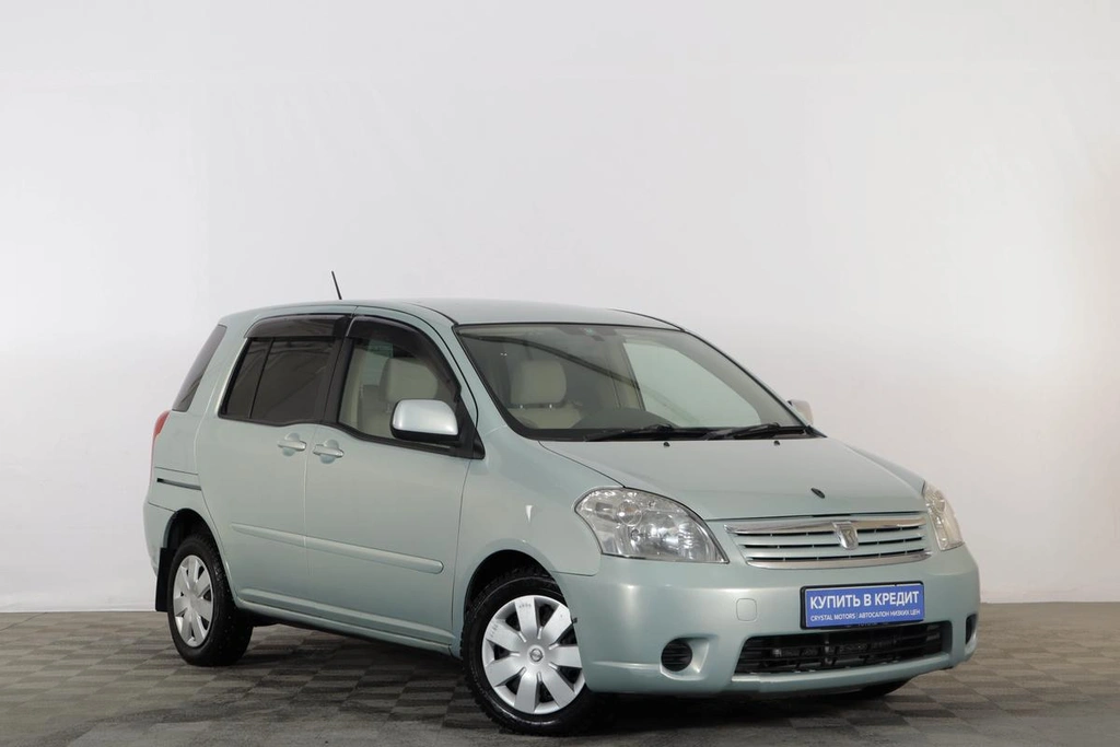 Минивэн Toyota Raum 2003 года, 559000 рублей, Тюмень