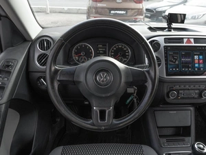 Внедорожник Volkswagen Tiguan 2011 года, 1199000 рублей, Саратов