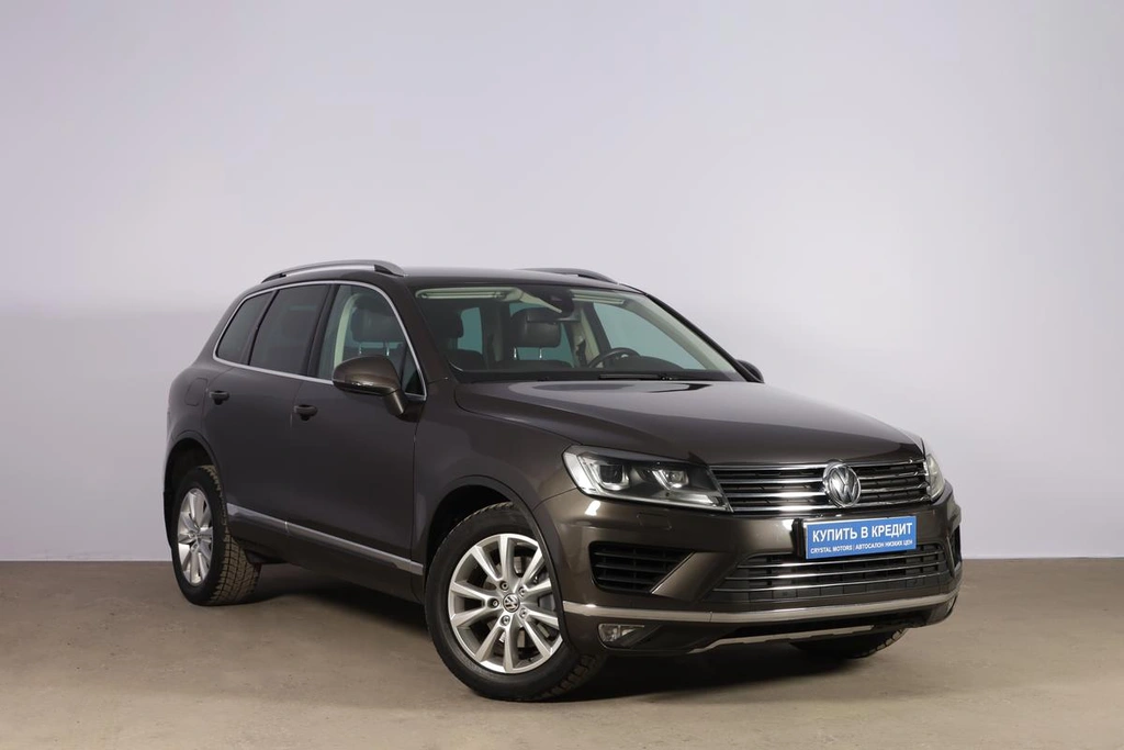 Внедорожник Volkswagen Touareg 2015 года, 3389000 рублей, Новосибирск