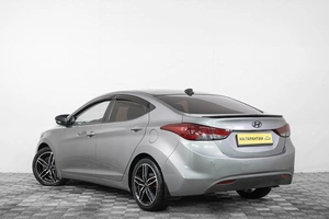 Седан Hyundai Avante 2011 года, 1049000 рублей, Кемерово