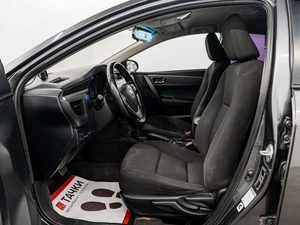 Седан Toyota Corolla 2013 года, 1300000 рублей, Красноярск