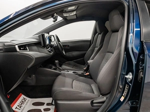 Хетчбэк Toyota Corolla 2019 года, 1530000 рублей, Красноярск