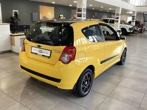 Хэтчбек Chevrolet Aveo 2009 года, 625000 рублей, Орёл