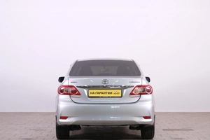 Седан Toyota Corolla 2012 года, 1149000 рублей, Омск