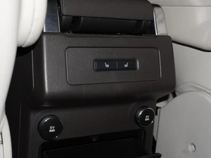 Внедорожник Land Rover Discovery 2019 года, 4300000 рублей, Санкт-Петербург