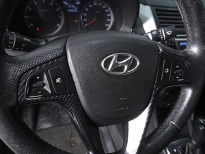 Седан Hyundai Solaris 2015 года, 910000 рублей, Ростов-на-Дону