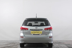 Минивэн Toyota Wish 2009 года, 1349000 рублей, Кемерово