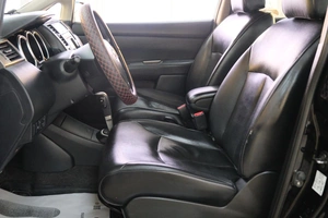 Седан Nissan Tiida 2010 года, 799000 рублей, Омск