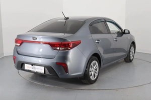 Седан Kia Rio 2019 года, 1330000 рублей, Брянск