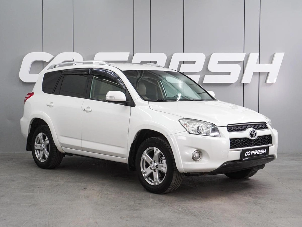 Внедорожник Toyota RAV4 2011 года, 1499000 рублей, Воронеж