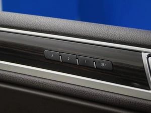 Внедорожник Volkswagen Touareg 2015 года, 2500000 рублей, Москва