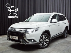 Внедорожник Mitsubishi Outlander 2021 года, 3850000 рублей, Красноярск