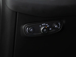 Внедорожник Chevrolet Equinox 2020 года, 2449046 рублей, Москва