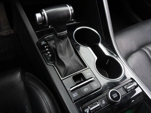 Седан Kia K5 2020 года, 2359000 рублей, Саратов