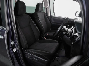 Минивэн Toyota Esquire 2016 года, 1799000 рублей, Воронеж