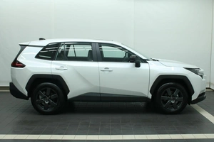 Внедорожник Toyota RAV4 2026 года, 4295000 рублей, Красноярск