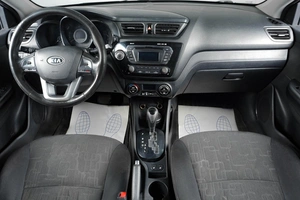 Седан Kia Rio 2012 года, 999000 рублей, Тюмень