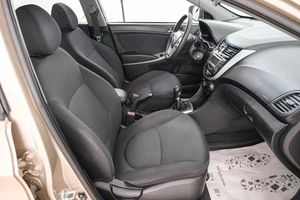 Седан Hyundai Solaris 2012 года, 829000 рублей, Красноярск