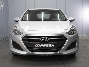 Хетчбэк Hyundai i30 2016 года, 1090000 рублей, Омск