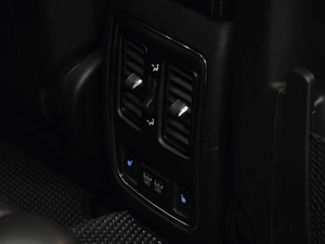 Внедорожник Jeep Grand Cherokee 2013 года, 2199000 рублей, Красноярск
