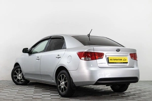 Седан Kia Cerato 2010 года, 739000 рублей, Сургут