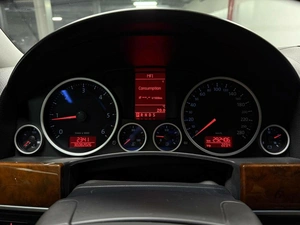Внедорожник Volkswagen Touareg 2008 года, 1150000 рублей, Красноярск