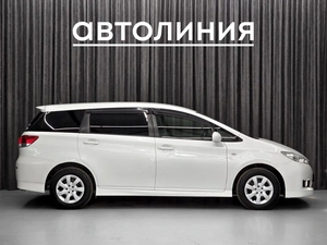Минивэн Toyota Wish 2010 года, 1050000 рублей, Красноярск