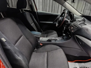 Хетчбэк Mazda 3 2012 года, 830000 рублей, Красноярск