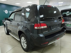 Внедорожник Ford Escape 2008 года, 930000 рублей, Ачинск