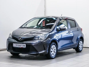 Хетчбэк Toyota Vitz 2015 года, 920000 рублей, Красноярск