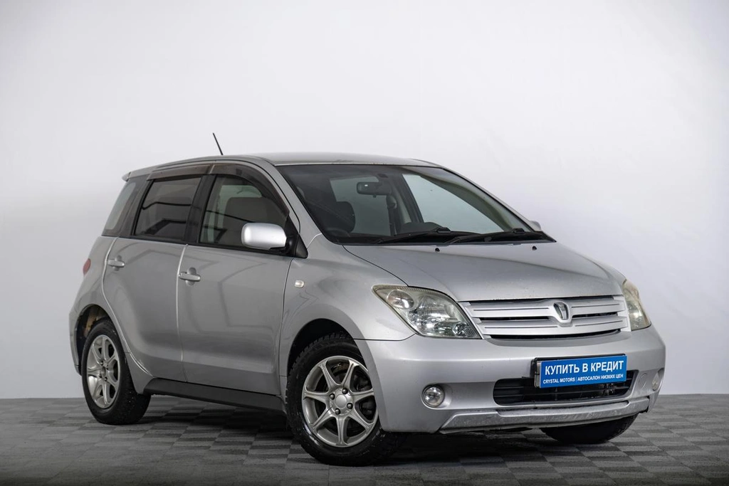 Хетчбэк Toyota Ist 2003 года, 499000 рублей, Томск