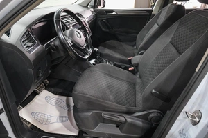 Внедорожник Volkswagen Tiguan 2018 года, 2689000 рублей, Новокузнецк
