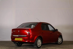 Седан Renault Logan 2010 года, 599000 рублей, Тюмень