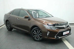 Седан Toyota Camry 2017 года, 2200000 рублей, Красноярск