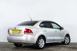 Седан Volkswagen Polo 2011 года, 549000 рублей, Сургут