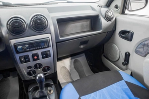 Седан Renault Logan 2006 года, 299000 рублей, Барнаул