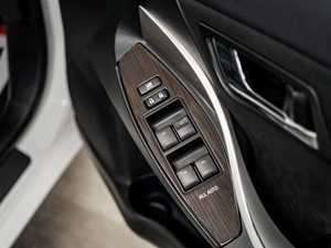 Седан Toyota Allion 2017 года, 1650000 рублей, Красноярск