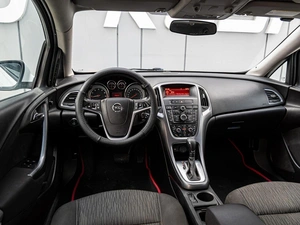 Седан Opel Astra 2014 года, 1120000 рублей, Краснодар