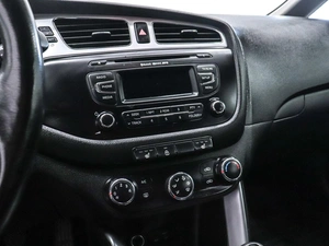 Хетчбэк Kia Ceed 2015 года, 980000 рублей, Красноярск