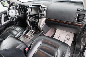 Внедорожник Toyota Land Cruiser 2014 года, 4399000 рублей, Красноярск