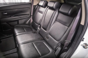 Внедорожник Mitsubishi Outlander 2015 года, 2199000 рублей, Томск