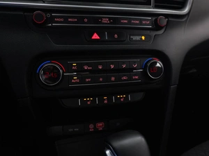 Хетчбэк Kia Ceed 2019 года, 1749444 рублей, Москва
